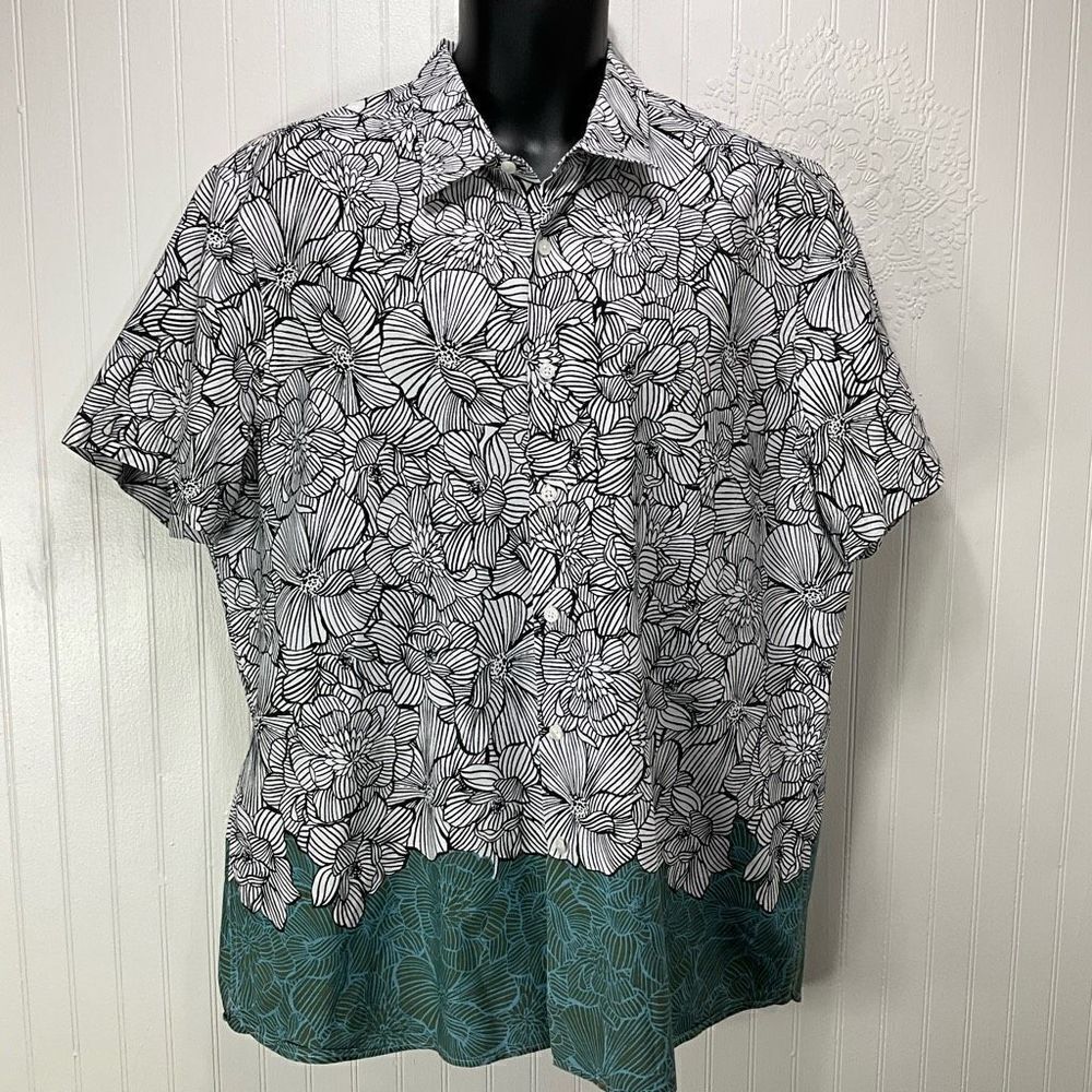 PERRY ELLIS Short Sleeve Hawaiian print shirt